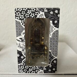 Taylor Swift Reputation Throne ornament NIB